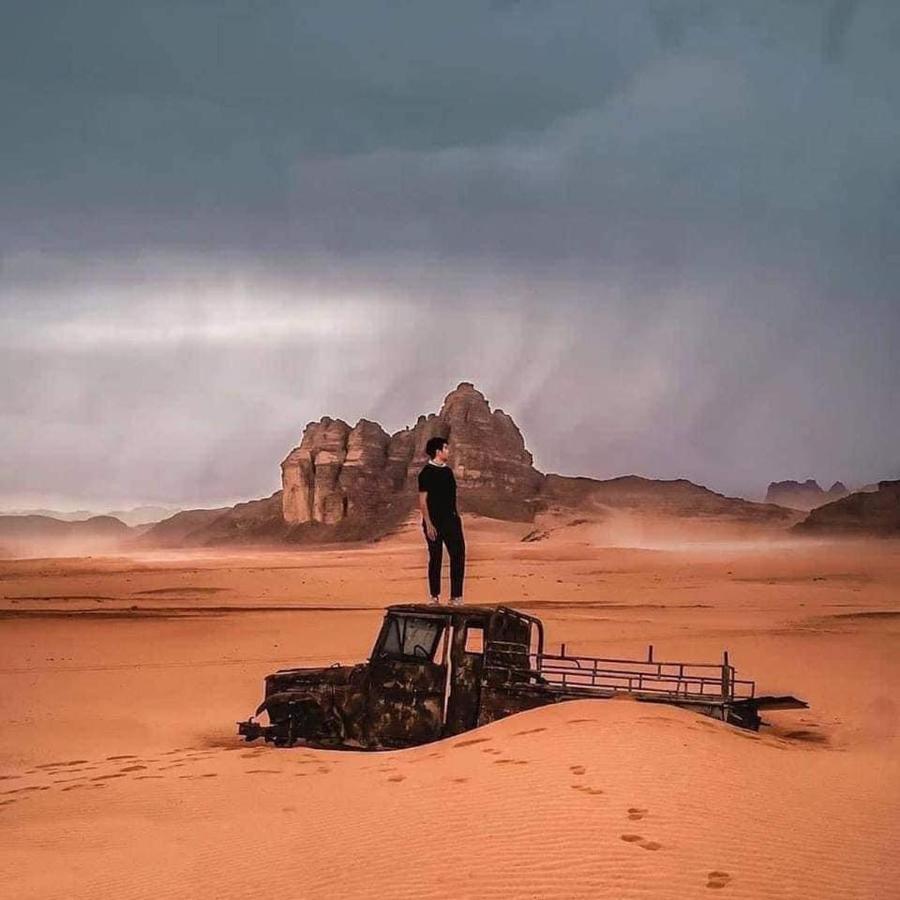 Star Guide Luxury Camp Hotel Wadi Rum Bagian luar foto