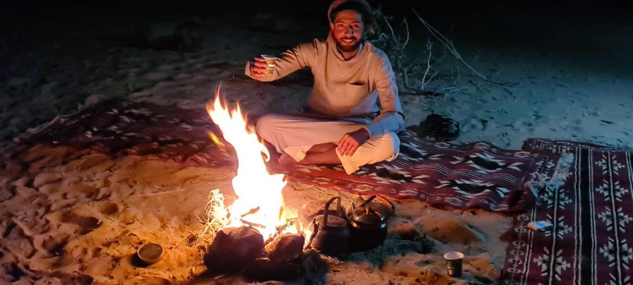 Star Guide Luxury Camp Hotel Wadi Rum Bagian luar foto
