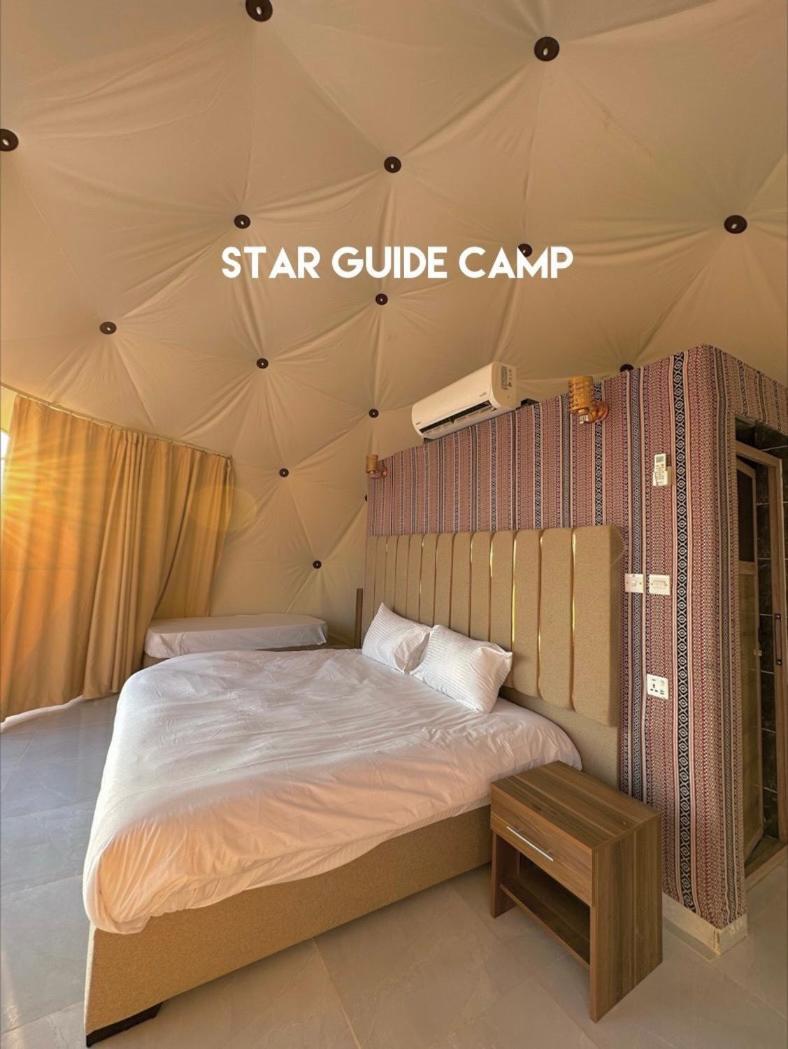 Star Guide Luxury Camp Hotel Wadi Rum Bagian luar foto